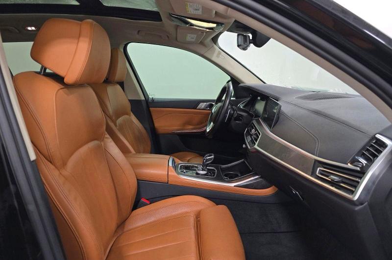 Photo 5 from auction – 2022 BMW X7 XDRIVE4 with VIN 5UXCW2C08N9M40990