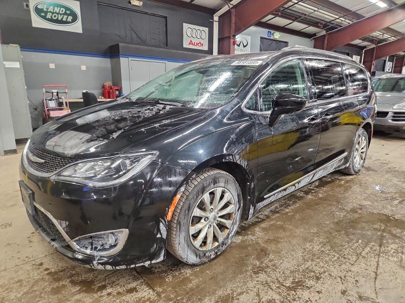 CHRYSLER PACIFICA T 2017 with VIN 2C4RC1BG6HR583514 - Photo from auction