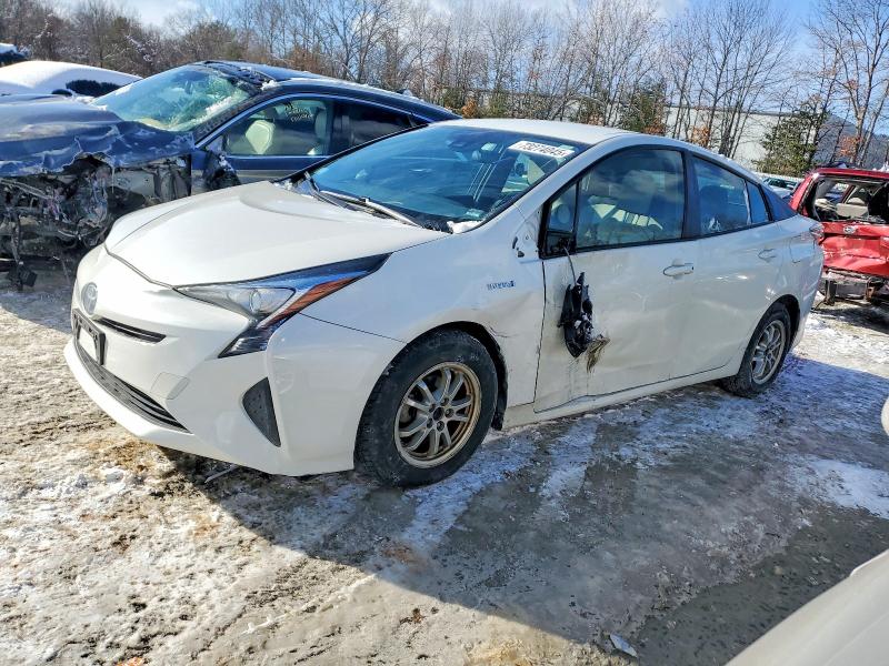 TOYOTA PRIUS 2017 with VIN JTDKARFU6H3033972 - Photo from auction