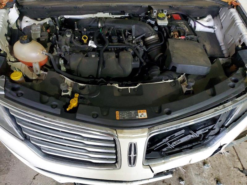 Photo 12 from auction – 2017 LINCOLN MKC SELECT with VIN 5LMCJ2D9XHUL34564