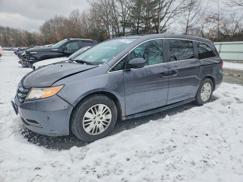 HONDA ODYSSEY 2016 with VIN 5FNRL5H29GB132090 - Photo from auction