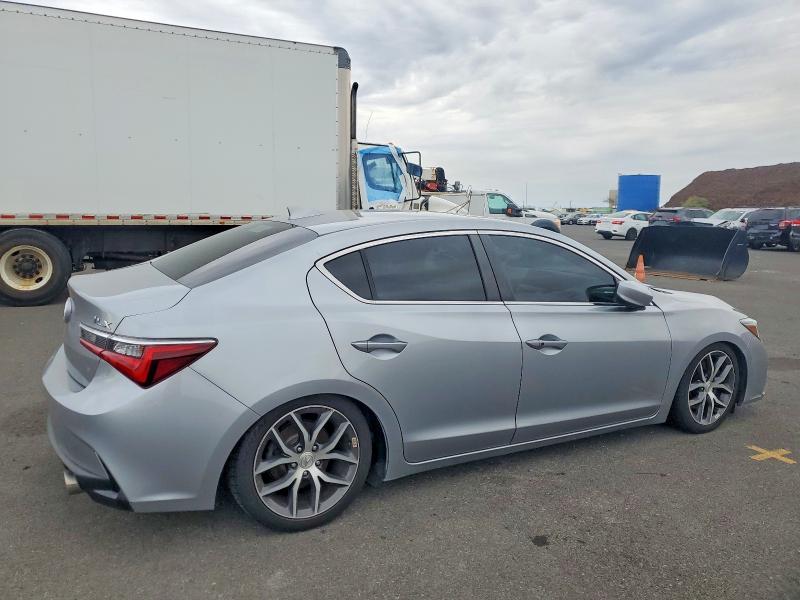 Photo 3 from auction – 2019 ACURA ILX with VIN 19UDE2F77KA014074