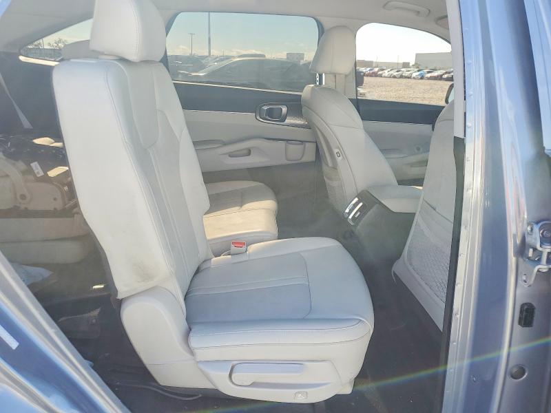 Photo 11 from auction – 2023 KIA SORENTO S with VIN 5XYRL4LC8PG199413