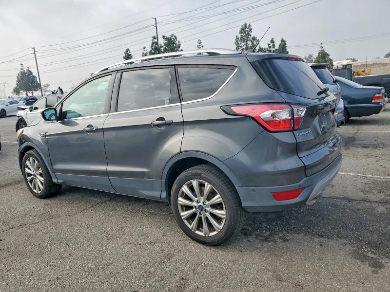 Photo 2 from auction – 2017 FORD ESCAPE with VIN 1FMCU0J92HUE48108