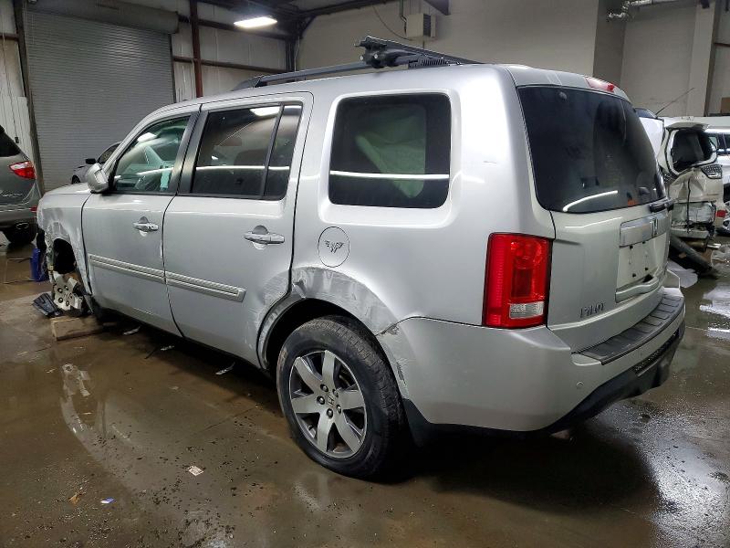 Photo 2 from auction – 2012 HONDA PILOT TOUR with VIN 5FNYF4H90CB042489