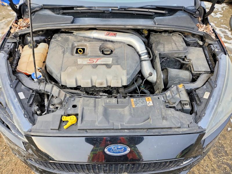 Фото 11 с аукциона – 2016 FORD FOCUS ST с VIN 1FADP3L90GL342538