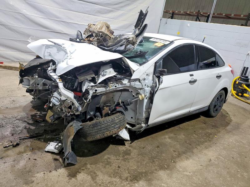 FORD FOCUS S 2018 مع رقم تعريف المركبة 1FADP3E24JL304298 - صورة من المزاد