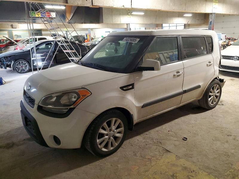 KIA SOUL 2013 with VIN KNDJT2A54D7754498 - Photo from auction