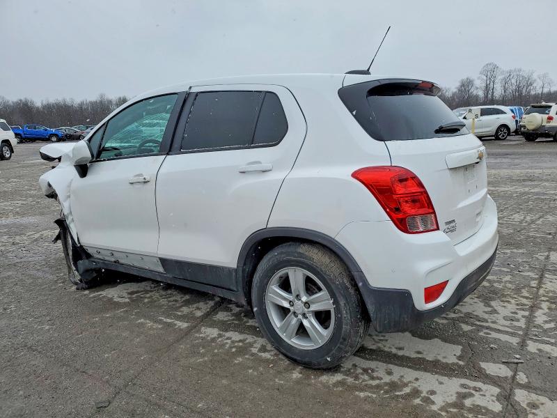 Photo 2 from auction – 2020 CHEVROLET TRAX with VIN 3GNCJKSB1LL337733