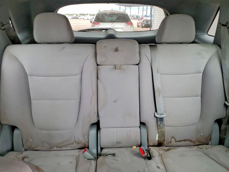 Photo 10 from auction – 2014 KIA SORENTO LX with VIN 5XYKT3A63EG450845