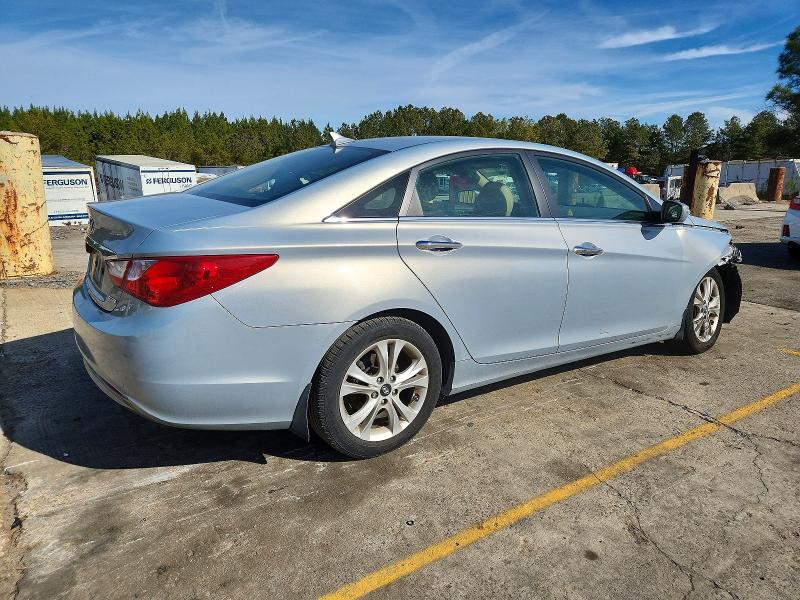 Photo 3 from auction – 2011 HYUNDAI SONATA SE with VIN 5NPEC4AC3BH271234