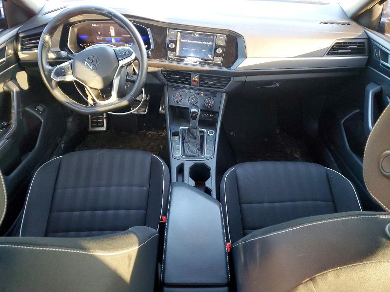 Photo 8 from auction – 2023 VOLKSWAGEN JETTA with VIN 3VWBM7BU9PM008964