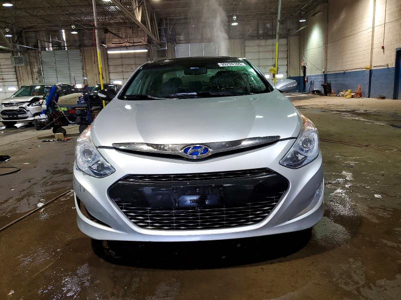 Photo 5 from auction – 2012 HYUNDAI SONATA HYB with VIN KMHEC4A46CA029101