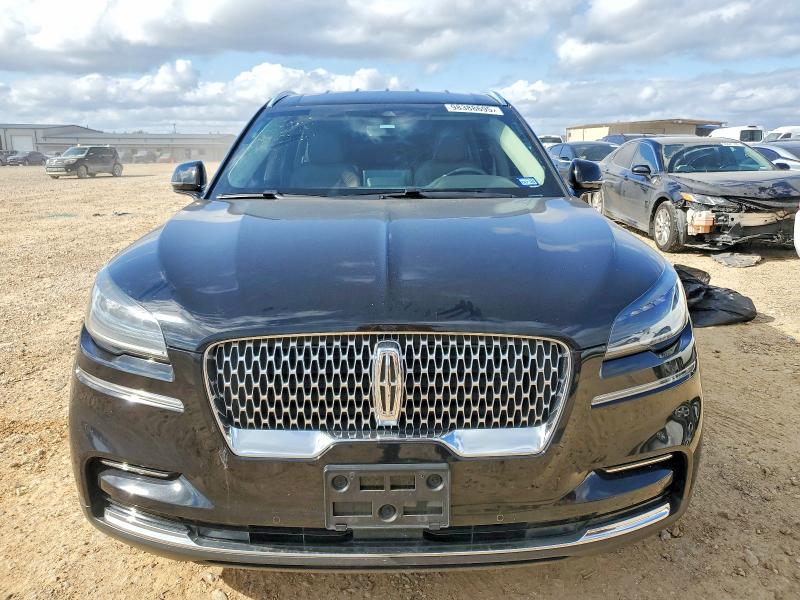 Photo 5 from auction – 2021 LINCOLN AVIATOR with VIN 5LM5J6WC0MGL16995