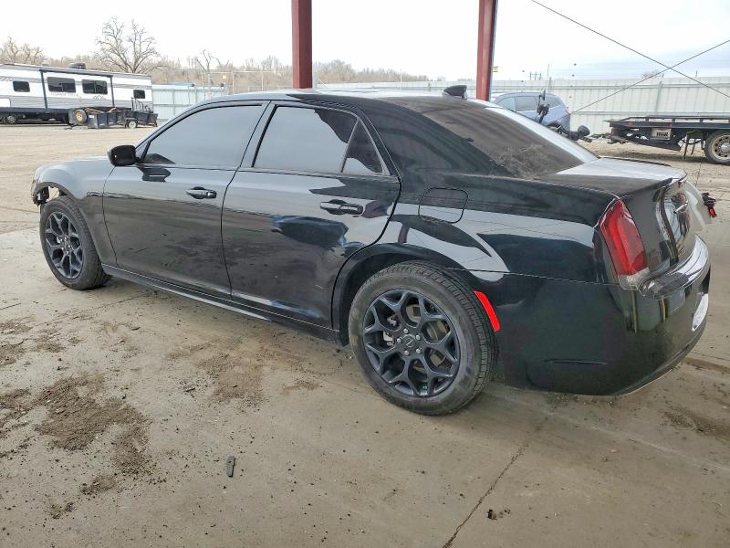 Photo 2 from auction – 2023 CHRYSLER 300 with VIN 2C3CCASGXPH661985