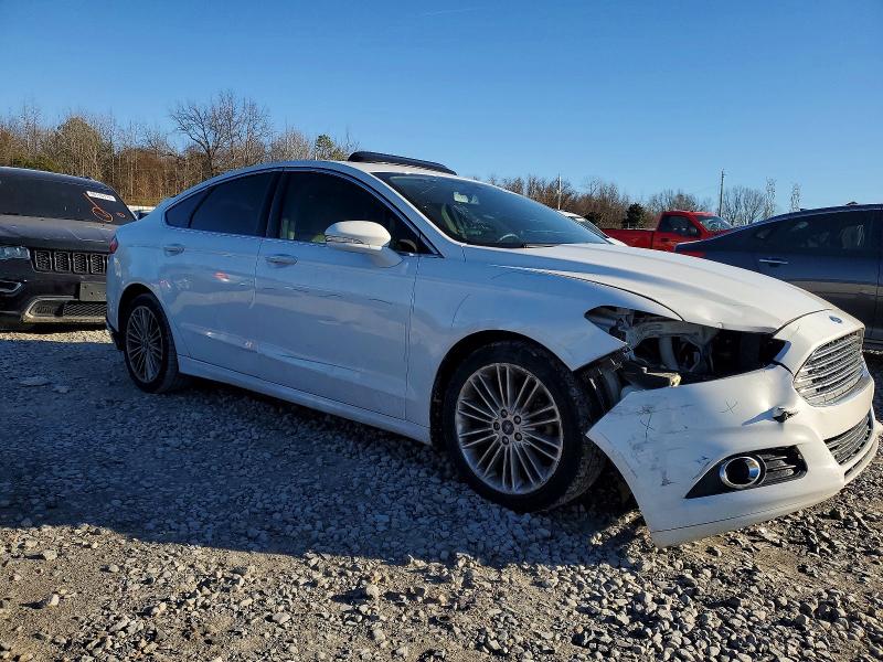 Photo 4 from auction – 2016 FORD FUSION with VIN 3FA6P0H98GR394453