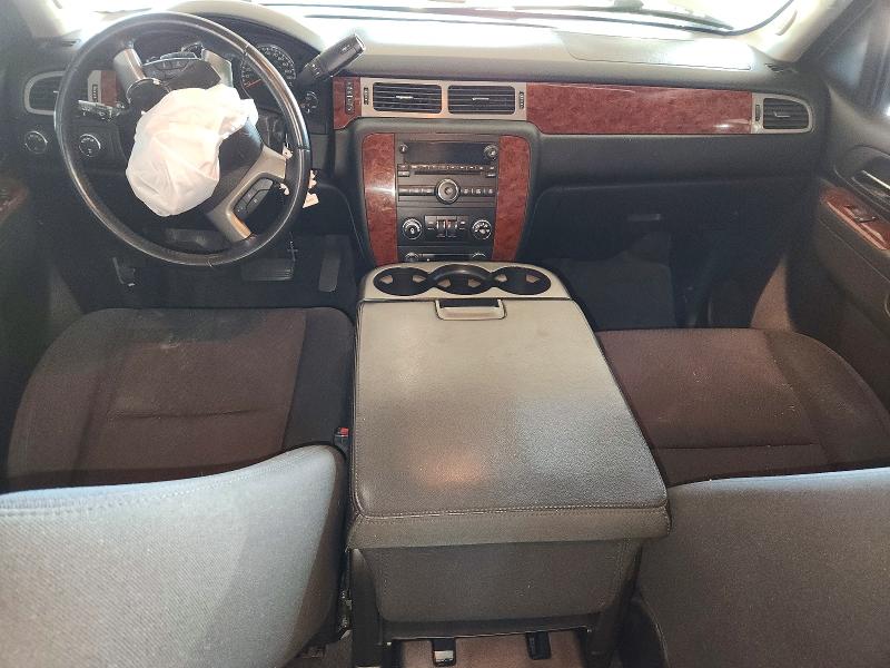 Photo 7 from auction – 2013 CHEVROLET TAHOE with VIN 1GNSKAE01DR325167