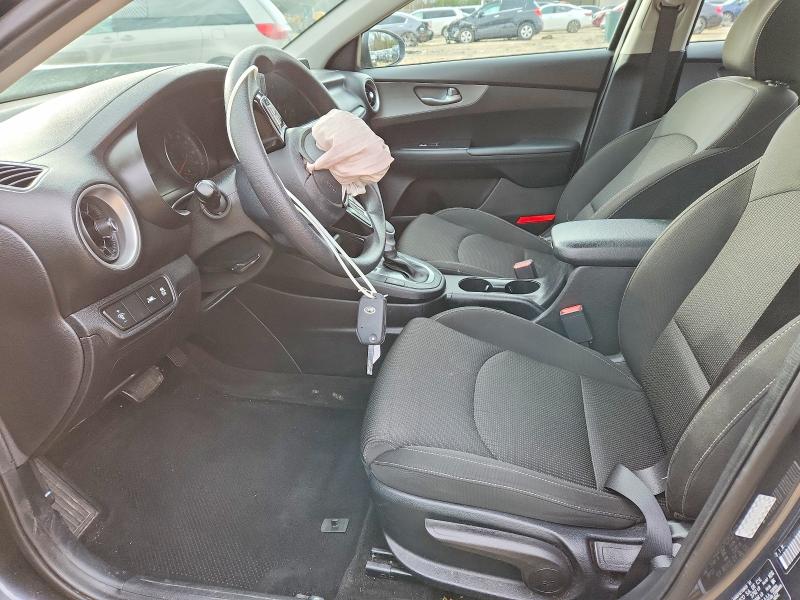 Photo 7 from auction – 2021 KIA FORTE FE with VIN 3KPF24AD7ME387947