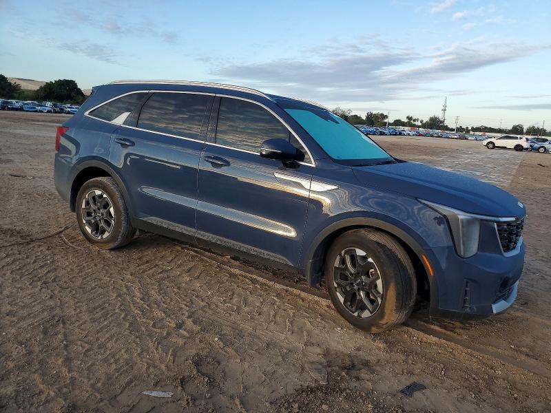 Photo 4 from auction – 2025 KIA SORENTO with VIN 5XYRL4JC6SG352964