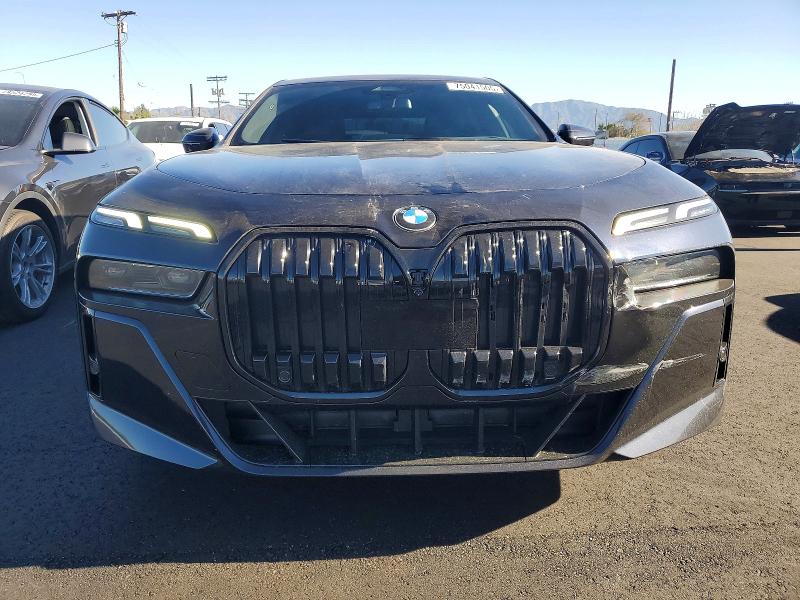 Photo 5 from auction – 2023 BMW 740 with VIN WBA23EH01PCM45791