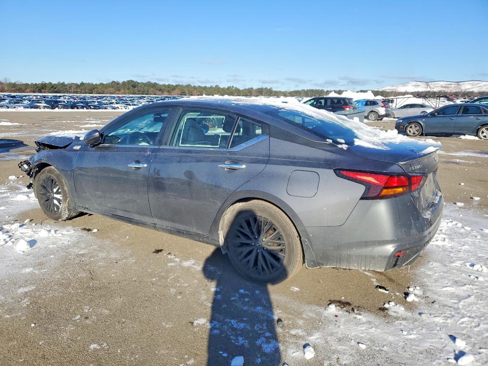 Photo 2 from auction – 2025 NISSAN ALTIMA with VIN 1N4BL4DV9SN330227