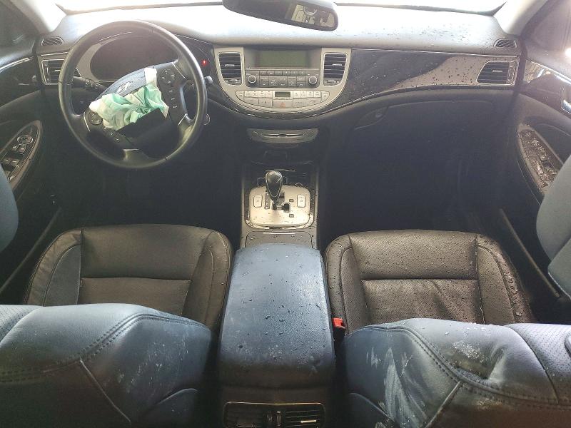 Photo 8 from auction – 2012 HYUNDAI GENESIS with VIN KMHGC4DD0CU196427