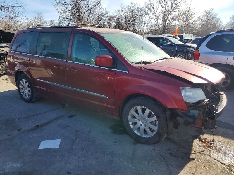 Photo 4 from auction – 2014 CHRYSLER TOWN & COU with VIN 2C4RC1BG9ER368463