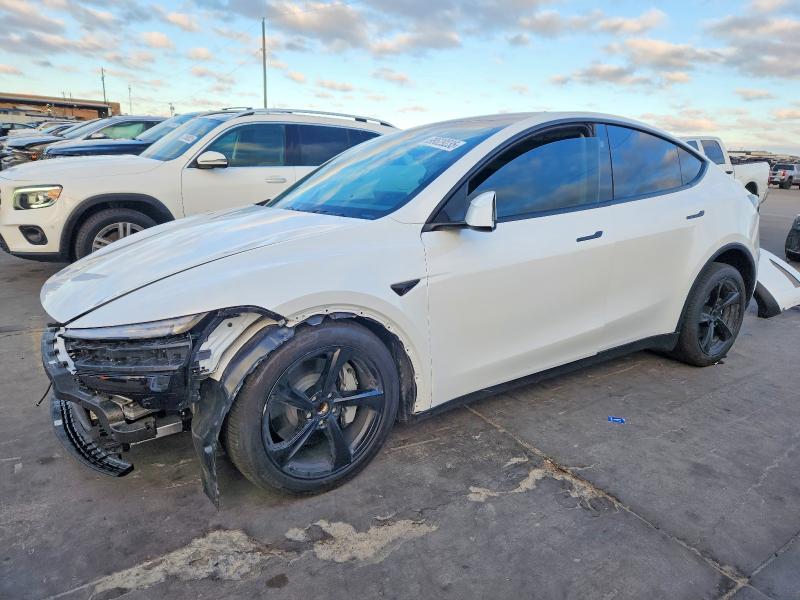 TESLA MODEL Y 2026 with VIN 7SAYGDED2TA425713 - Photo from auction