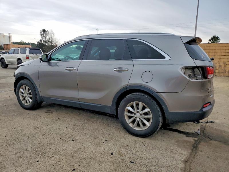 Photo 2 from auction – 2016 KIA SORENTO with VIN 5XYPG4A38GG033049