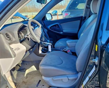 Photo 7 from auction – 2010 TOYOTA RAV4 with VIN JTMBF4DV8A5027746