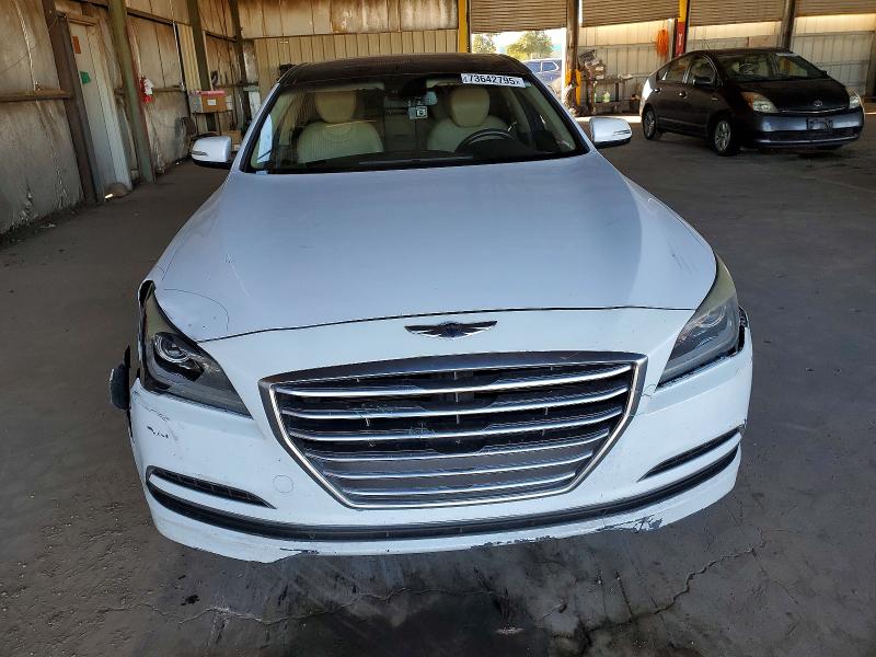 Photo 5 from auction – 2015 HYUNDAI GENESIS with VIN KMHGN4JE9FU017782
