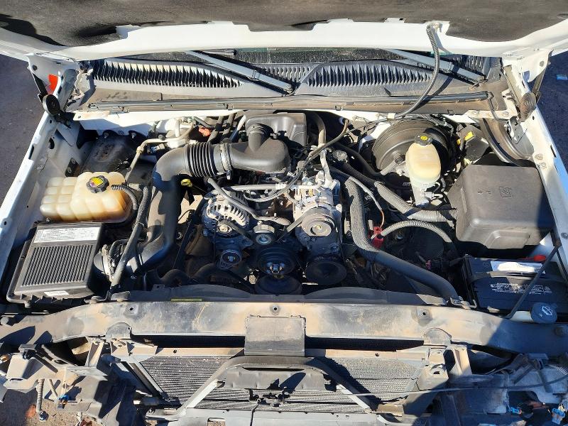 Photo 11 from auction – 2005 CHEVROLET SILVERADO with VIN 1GCEC14X55Z227133