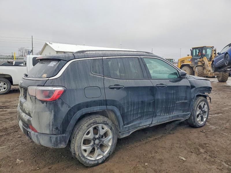 Photo 3 from auction – 2019 JEEP COMPASS LI with VIN 3C4NJDCB2KT740856