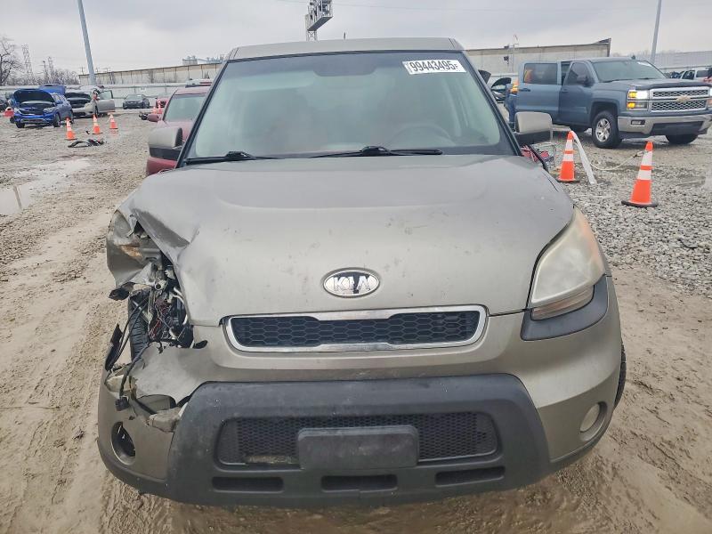 Photo 5 from auction – 2010 KIA SOUL + with VIN KNDJT2A23A7111724