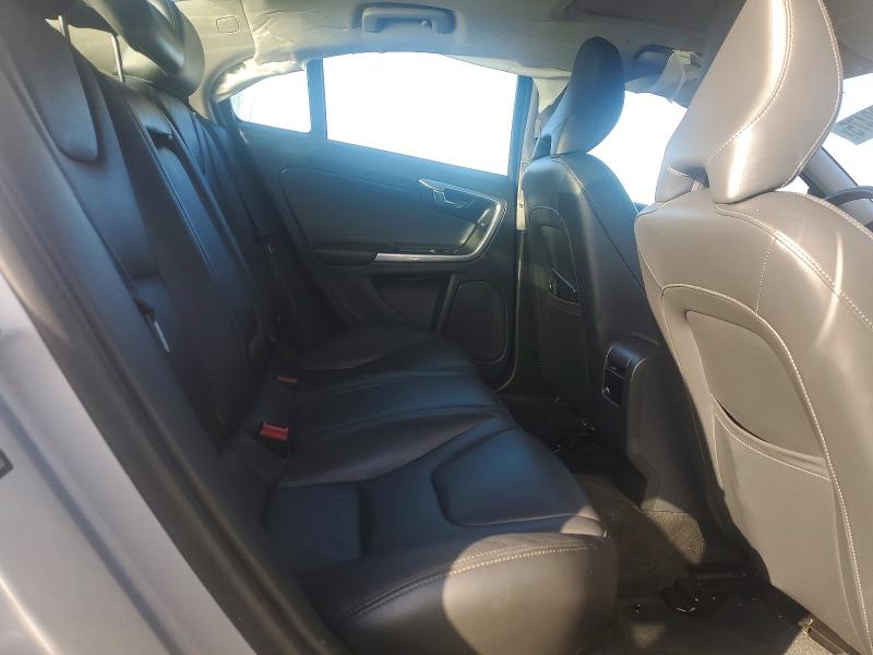 Photo 10 from auction – 2016 VOLVO S60 PREMIE with VIN YV126MFK2G2413053