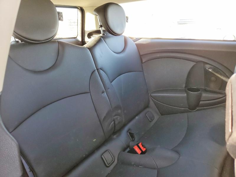 Photo 10 from auction – 2011 MINI COOPER CLU with VIN WMWZF3C57BTX81807