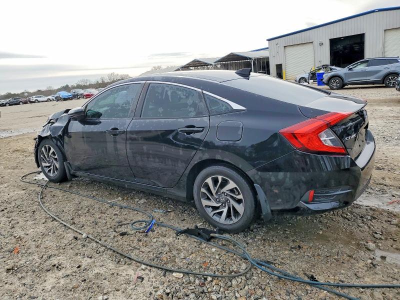 Photo 2 from auction – 2017 HONDA CIVIC with VIN 19XFC2F74HE037587