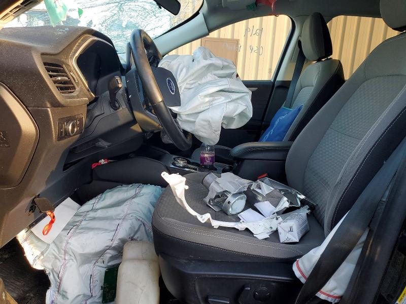 Photo 7 from auction – 2022 FORD ESCAPE with VIN 1FMCU9G60NUB96663