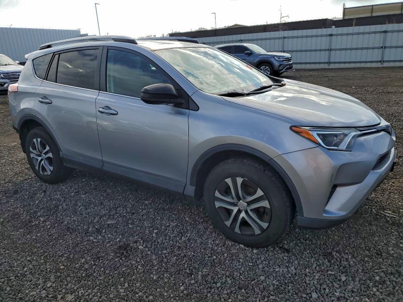 Photo 4 from auction – 2017 TOYOTA RAV4 LE with VIN 2T3BFREV6HW565392