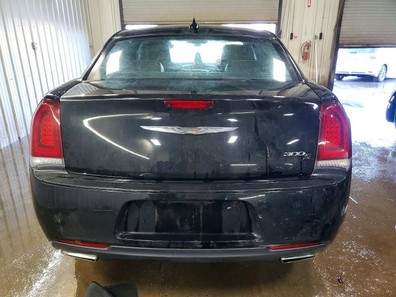Photo 6 from auction – 2019 CHRYSLER 300 with VIN 2C3CCABG7KH537911