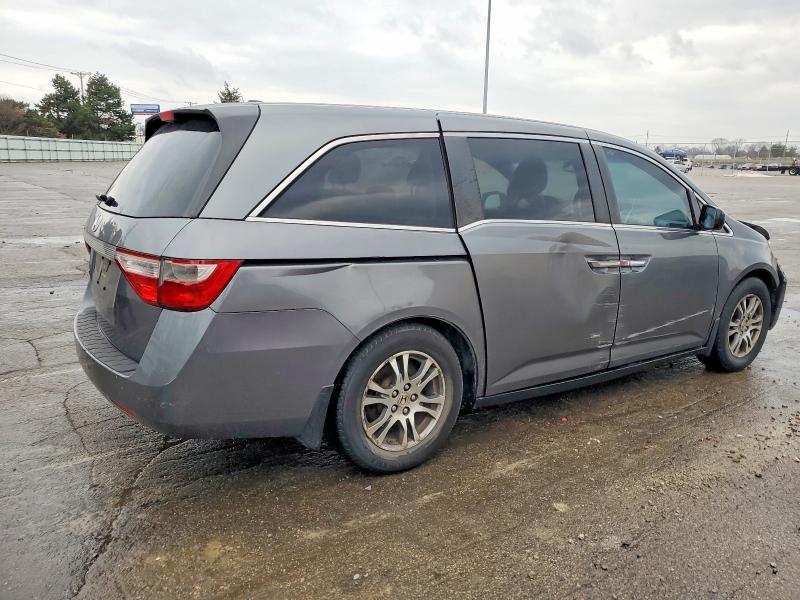Photo 3 from auction – 2011 HONDA ODYSSEY with VIN 5FNRL5H67BB096279