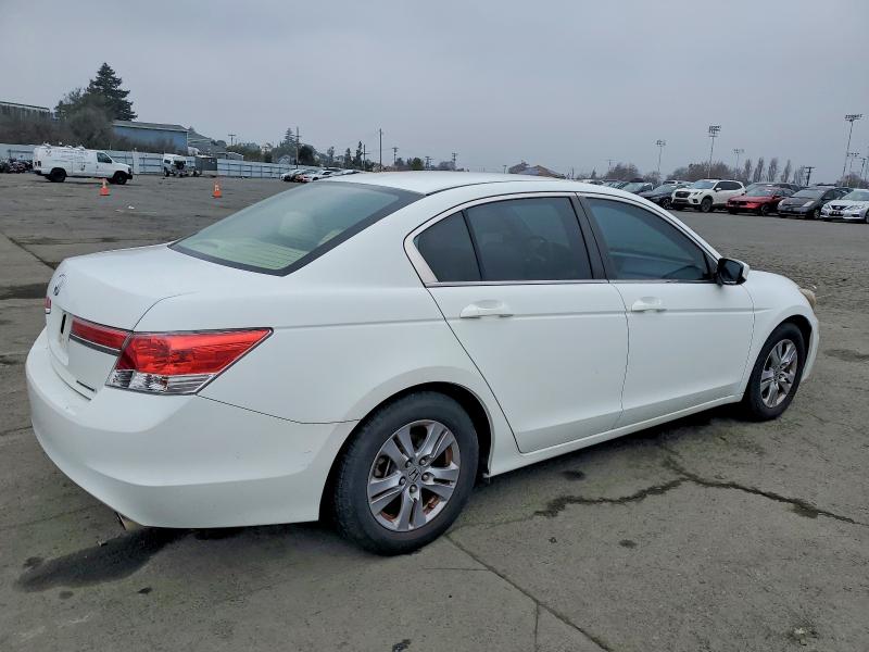 Photo 3 from auction – 2012 HONDA ACCORD with VIN 1HGCP2F65CA109148