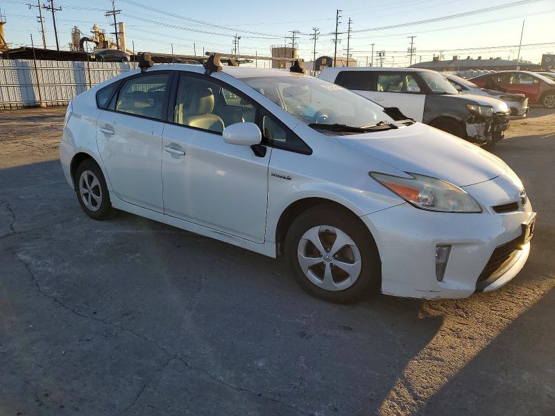 Photo 4 from auction – 2015 TOYOTA PRIUS with VIN JTDKN3DU8F0419506