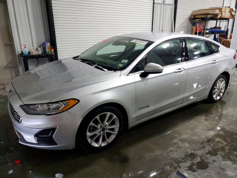 FORD FUSION SE 2019 with VIN 3FA6P0LU3KR205051 - Photo from auction