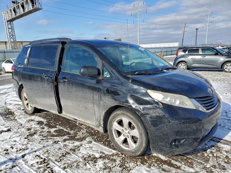 Photo 4 from auction – 2011 TOYOTA SIENNA LE with VIN 5TDKK3DC5BS066228