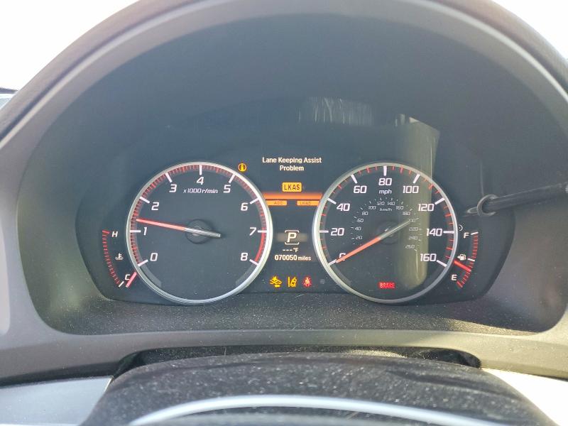Photo 9 from auction – 2016 ACURA ILX PREMIU with VIN 19UDE2F80GA008472