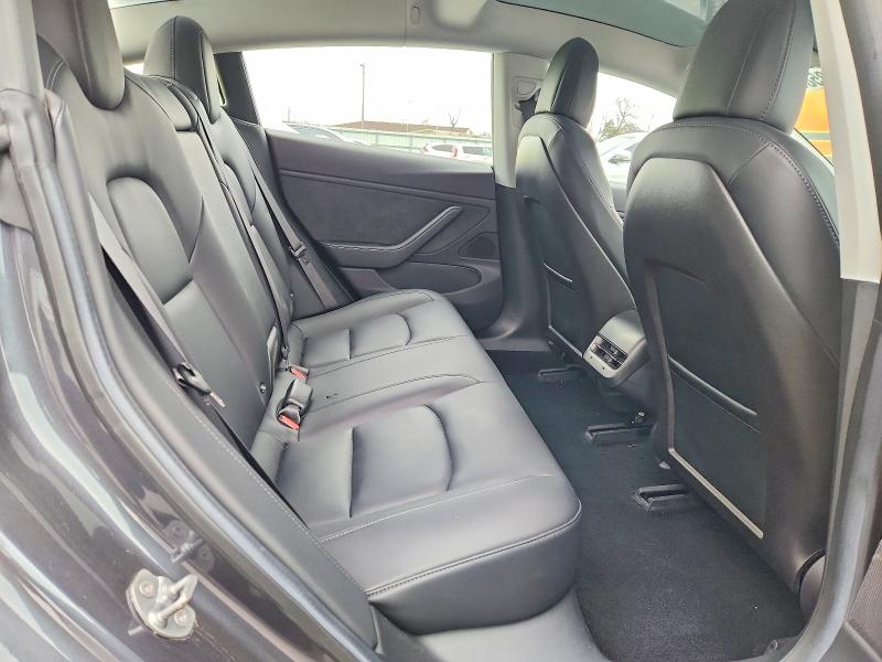 Photo 10 from auction – 2018 TESLA MODEL 3 with VIN 5YJ3E1EA7JF024045