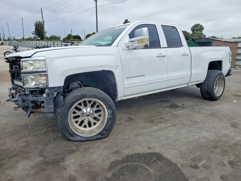 CHEVROLET SILVERADO 2015 with VIN 1GCRCRECXFZ418463 - Photo from auction