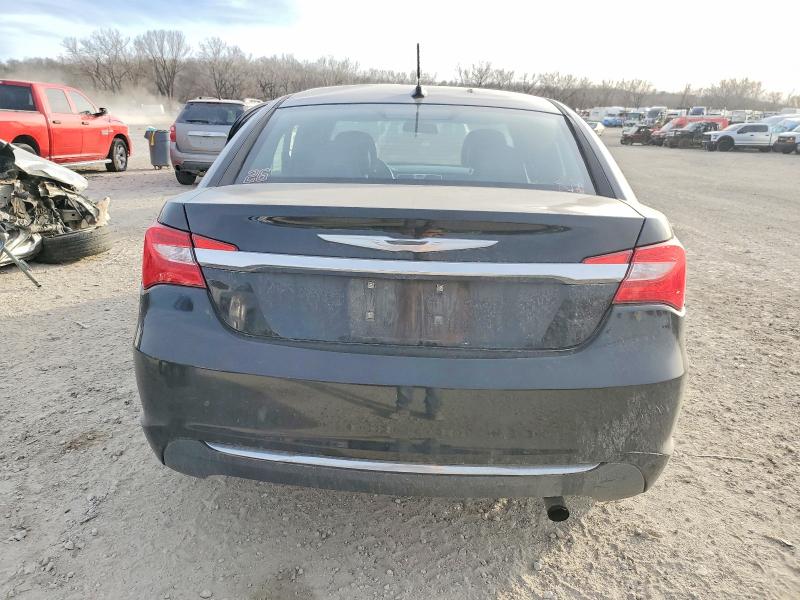 Photo 6 from auction – 2013 CHRYSLER 200 LX with VIN 1C3CCBAB6DN705303