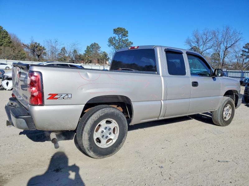 Photo 3 from auction – 2004 CHEVROLET SILVERADO with VIN 2GCEK19T741281811